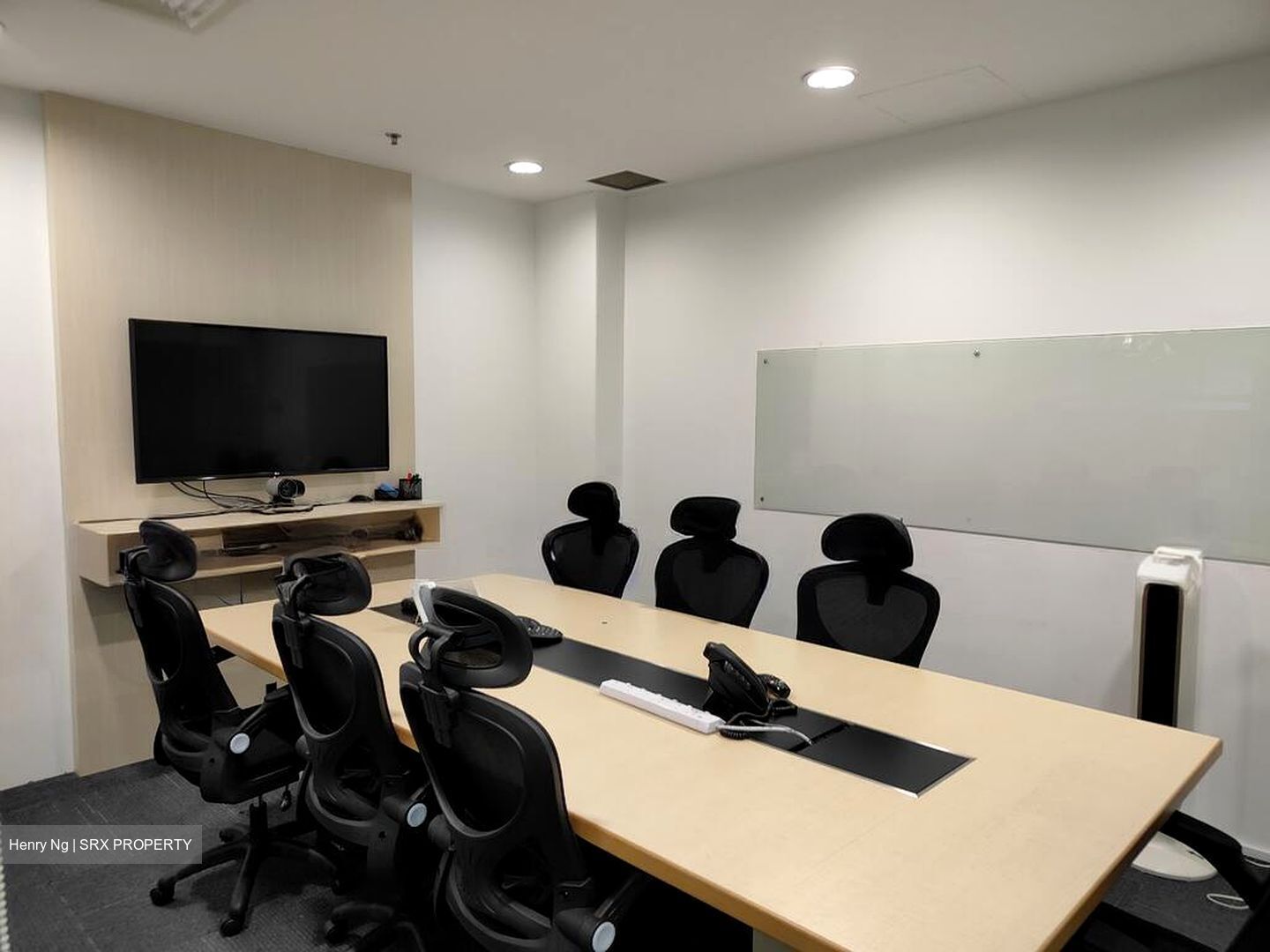 Robinson 112 (D1), Office #510067441